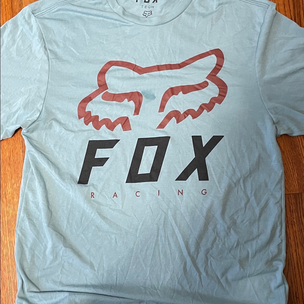 Fox Men's Light Gray T-Shirt with Red Logo